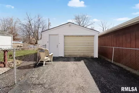 2318 S 14th St, Springfield, IL 62703 photo 17