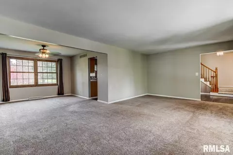 20 Hyde Park Pl, Springfield, IL 62703 photo 3