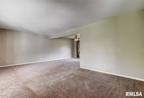 20 Hyde Park Pl, Springfield, IL 62703 photo 5