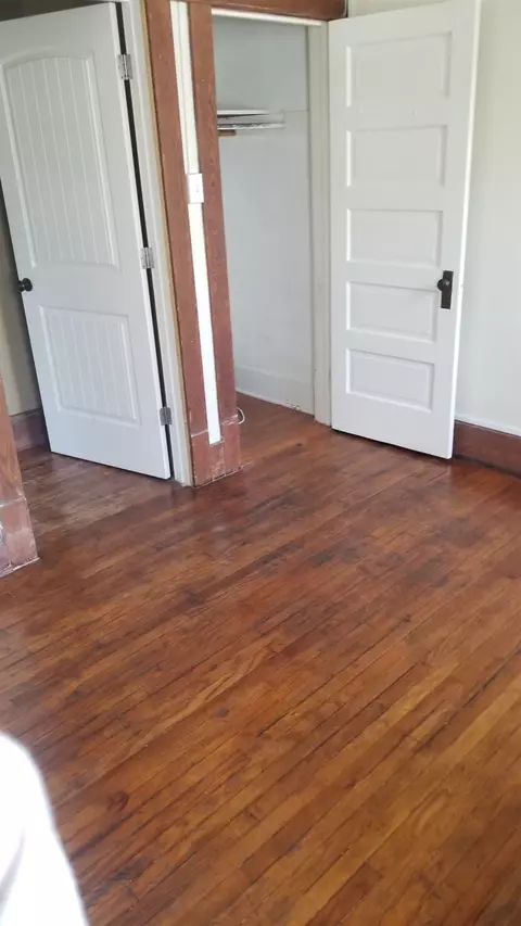 2226 S 10th St, Springfield, IL 62703 photo 9