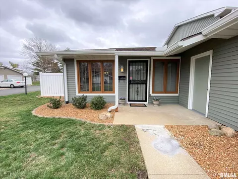 18 Brookside Pl, Springfield, IL 62704 photo 4