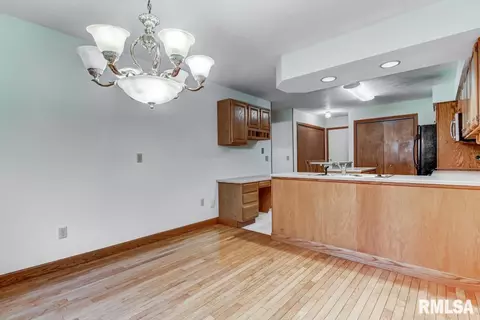 2206 Pond Mill Ct, Springfield, IL 62704 photo 11