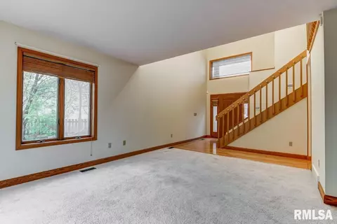 2206 Pond Mill Ct, Springfield, IL 62704 photo 4