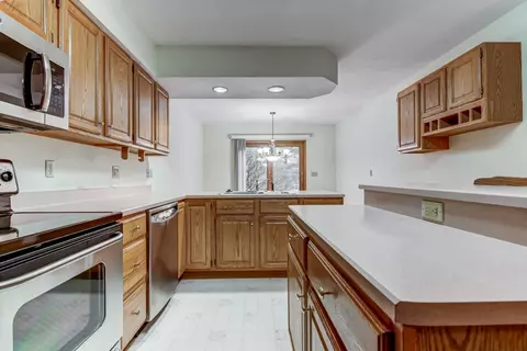 2206 Pond Mill Ct, Springfield, IL 62704 photo 7