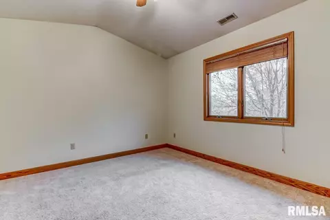 2206 Pond Mill Ct, Springfield, IL 62704 photo 16