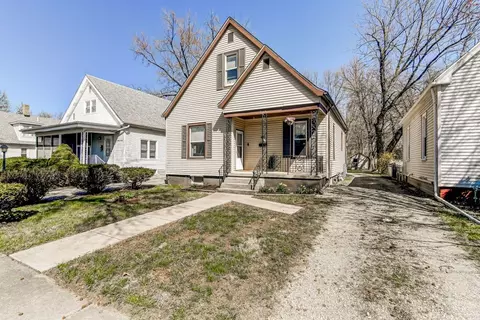 1214 N Bond St, Springfield, IL 62702 photo 3