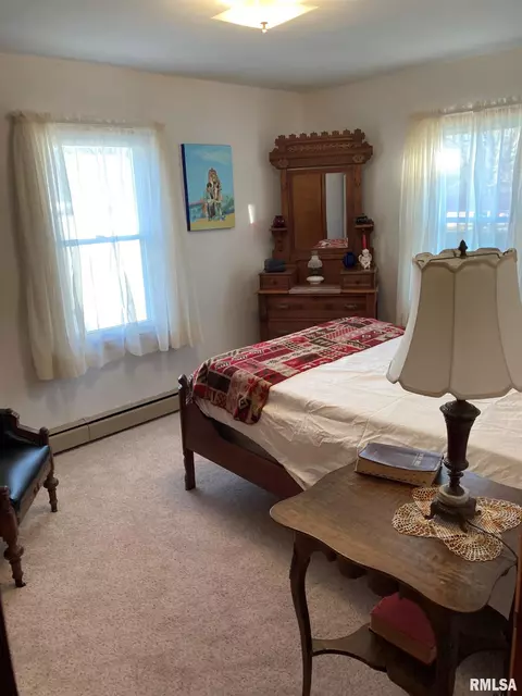 320 E Jefferson St, Winchester, IL 62694 photo 12