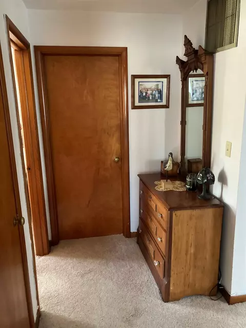 320 E Jefferson St, Winchester, IL 62694 photo 23