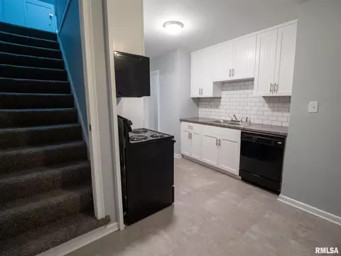 2316 S Pasfield St, Springfield, IL 62704 photo 17