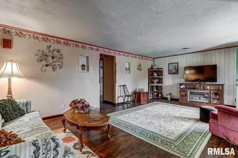 1119 Kingshighway, Springfield, IL 62702 photo 2