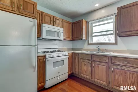 2230 Enterprise St, Springfield, IL 62702 photo 16