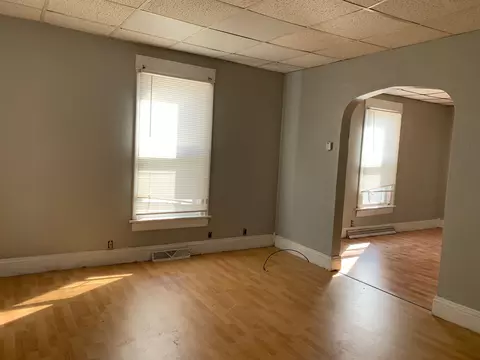 1223 Poole St, Springfield, IL 62702 photo 3
