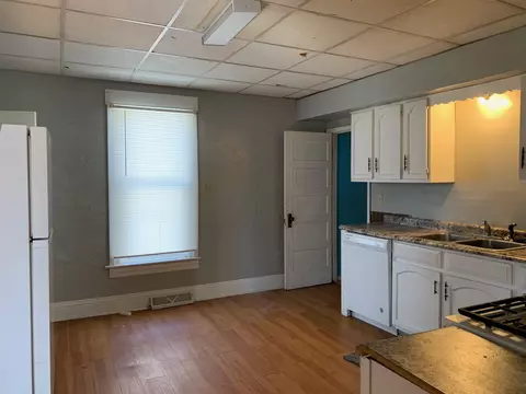 1223 Poole St, Springfield, IL 62702 photo 6