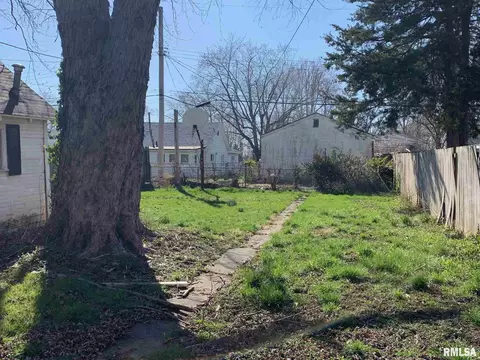 1223 Poole St, Springfield, IL 62702 photo 16