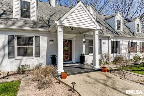 30 Hazel Dell Ln, Springfield, IL 62712 photo 3