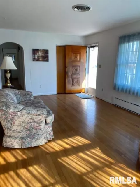 1819 Pickett St, Springfield, IL 62703 photo 5