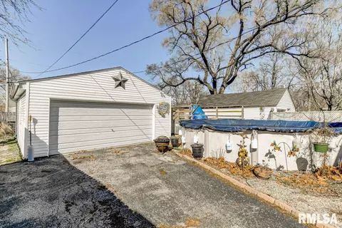 1929 Keys Ave, Springfield, IL 62702 photo 4