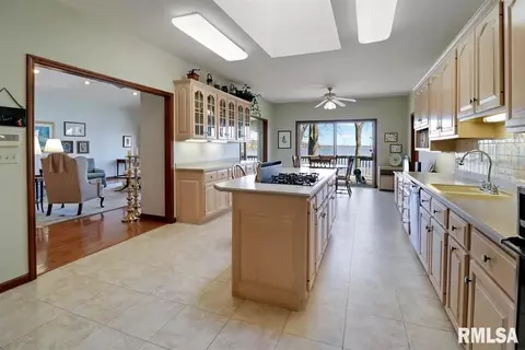 24 Hickory Pt, Springfield, IL 62712 photo 13