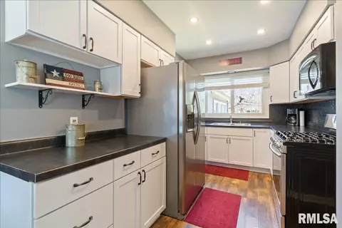 134 Circle Dr, Springfield, IL 62703 photo 9