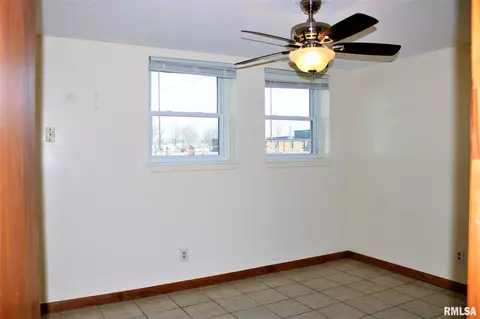 2628 Griffiths Ave, Springfield, IL 62702 photo 14