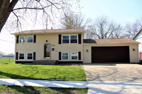 2628 Griffiths Ave, Springfield, IL 62702 photo 1