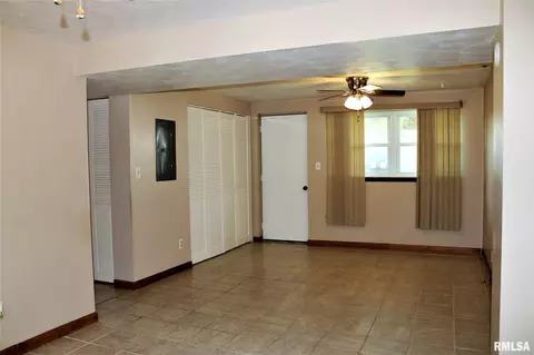 2628 Griffiths Ave, Springfield, IL 62702 photo 13
