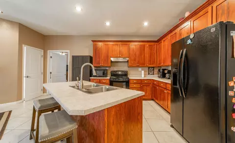 103 W Wayne St, Mount Pulaski, IL 62548 photo 7