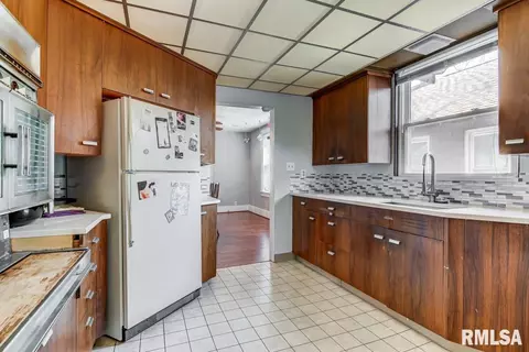712 W Vine St, Springfield, IL 62704 photo 9