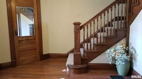 128 N Douglas Ave, Springfield, IL 62702 photo 7