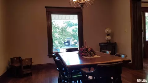 128 N Douglas Ave, Springfield, IL 62702 photo 9