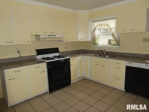 1934 S 5th St, Springfield, IL 62703 photo 5