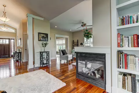 2804 Centennial Dr, Springfield, IL 62711 photo 6