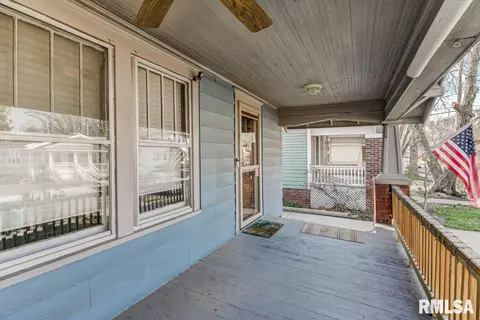 520 S Park Ave, Springfield, IL 62704 photo 2