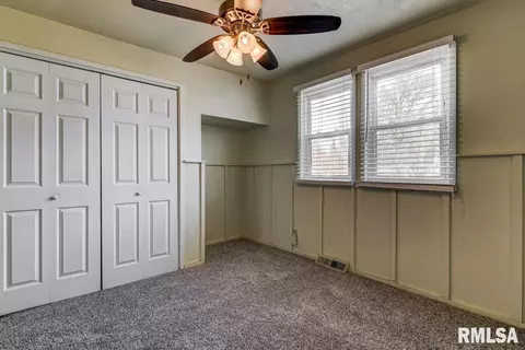 709 S Columbia Ave, Springfield, IL 62704 photo 16