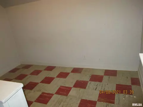 2031 E Buchanan St, Springfield, IL 62703 photo 14
