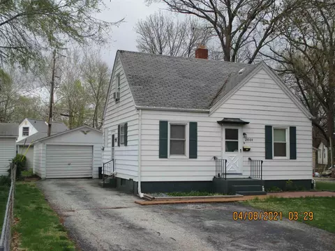 2031 E Buchanan St, Springfield, IL 62703 photo 1