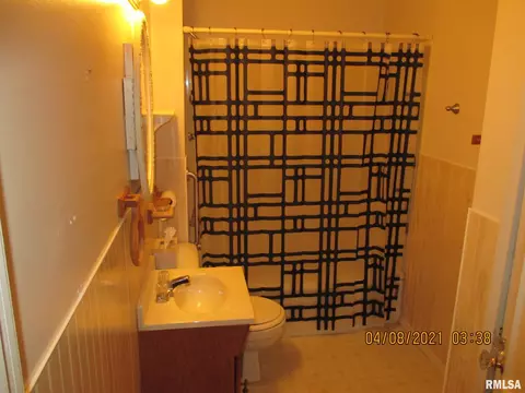 2031 E Buchanan St, Springfield, IL 62703 photo 9