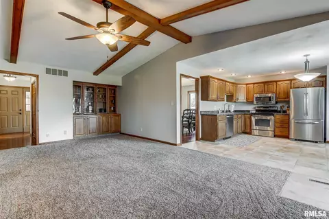 1205 Wakefield Dr, Springfield, IL 62704 photo 10