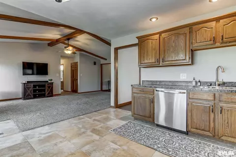 1205 Wakefield Dr, Springfield, IL 62704 photo 4