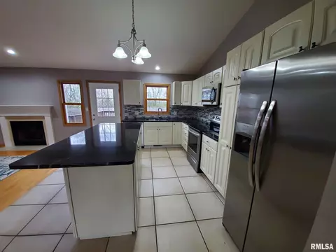 4124 Clearwater Ln, Springfield, IL 62707 photo 9