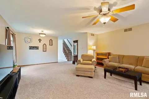 6301 Kate Ct, Springfield, IL 62712 photo 8