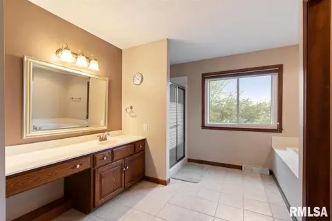 6301 Kate Ct, Springfield, IL 62712 photo 23