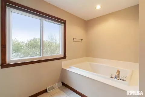 6301 Kate Ct, Springfield, IL 62712 photo 28