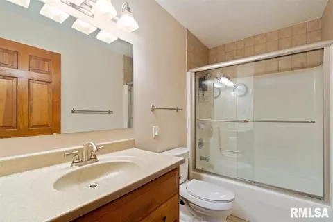6301 Kate Ct, Springfield, IL 62712 photo 16