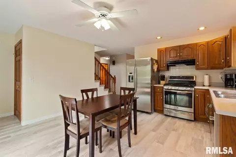6301 Kate Ct, Springfield, IL 62712 photo 11