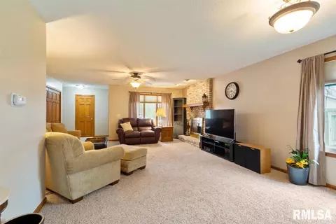 6301 Kate Ct, Springfield, IL 62712 photo 34