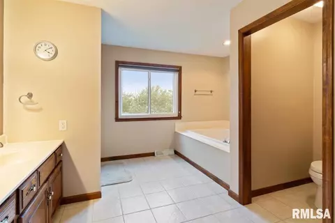 6301 Kate Ct, Springfield, IL 62712 photo 24