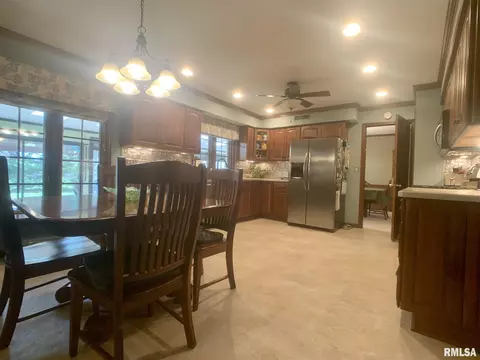 500 S Bradfordton Rd, Springfield, IL 62711 photo 16