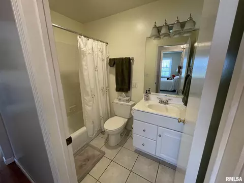 2309 Makemie Ave, Springfield, IL 62702 photo 14