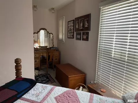 2309 Makemie Ave, Springfield, IL 62702 photo 18